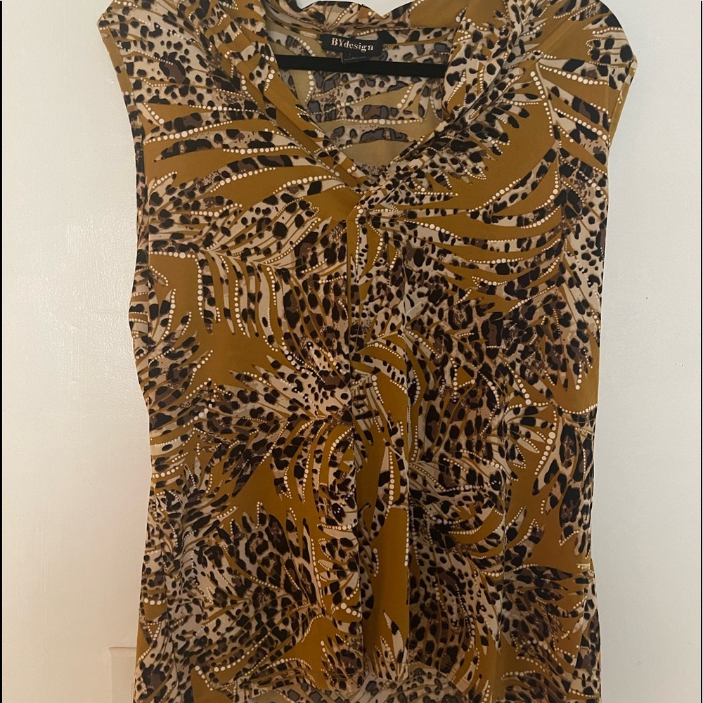 Nice summer top!